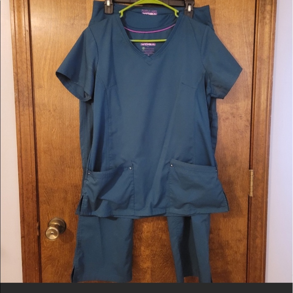 Healing Hands Scrubs Set
